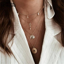 Load image into Gallery viewer, ladies choker necklce with moon and star